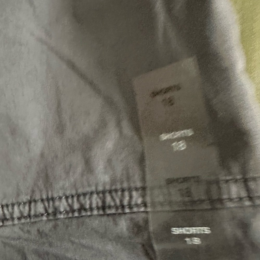 Brand new with tags Women’s grey khaki shorts - Picture 4 of 10